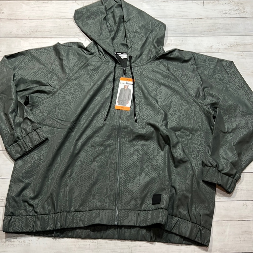 NWT DKNY Sport Green Snakeskin Print lightweight Women’s windbreaker Jacket XXL-